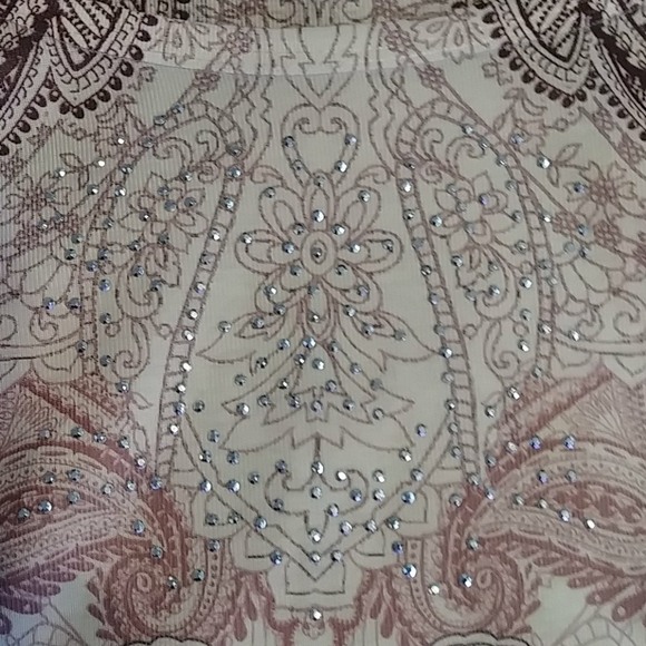 One World 3/4 sleeve top - Picture 2 of 5